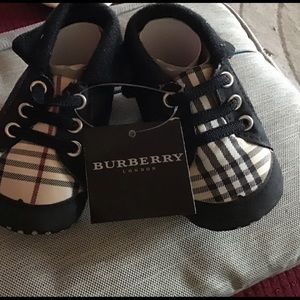 Baby shoes 0-6 months